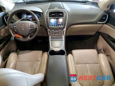 Zdjęcie 8 z 13 samochodu: 2016 LINCOLN MKX RESERVE VIN:2LMTJ8LR3GBL77529 - miniatura