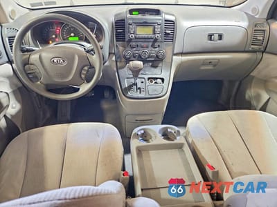 Zdjęcie 8 z 13 samochodu: 2009 KIA SEDONA VIN:KNDMB233096277612 - miniatura