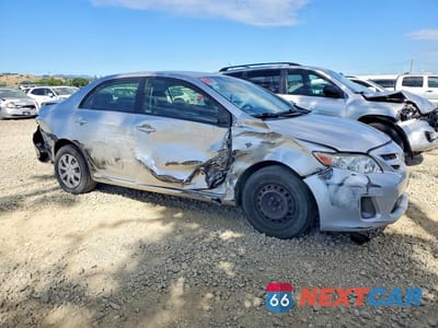 Czwarte zdjęcie samochodu z boku: 2011 TOYOTA COROLLA LE VIN:JTDBU4EE5B9166392 - miniatura
