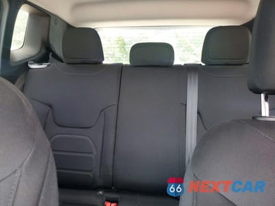 Zdjęcie 10 z 13 samochodu: 2018 JEEP RENEGADE LATITUDE VIN:ZACCJABH8JPG91163 - miniatura