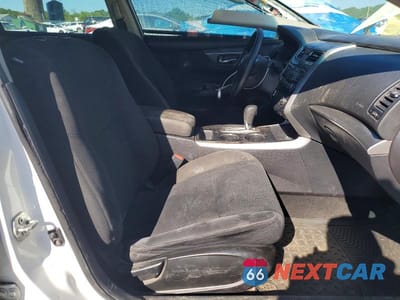 Zdjęcie 7 z 12 samochodu: 2015 NISSAN ALTIMA 2.5 S VIN:1N4AL3AP9FC243828 - miniatura