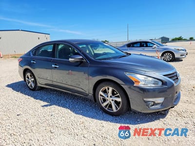 Czwarte zdjęcie samochodu z boku: 2013 NISSAN ALTIMA 2.5 VIN:1N4AL3AP3DN566452 - miniatura