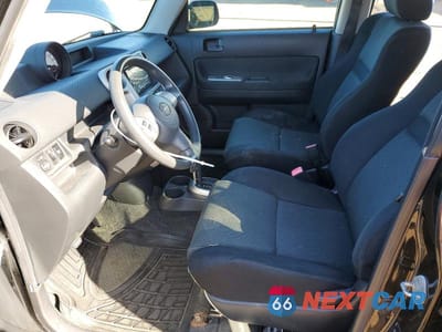 Zdjęcie 13 z 24 samochodu: 2006 TOYOTA SCION XB VIN:JTLKT324564066096 - miniatura