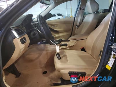 Zdjęcie 7 z 11 samochodu: 2016 BMW 320 I VIN:WBA8E1G54GNT37583 - miniatura