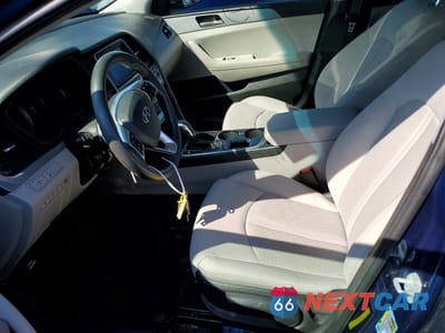 Zdjęcie 7 z 12 samochodu: 2019 HYUNDAI SONATA SE VIN:5NPE24AF8KH759317 - miniatura