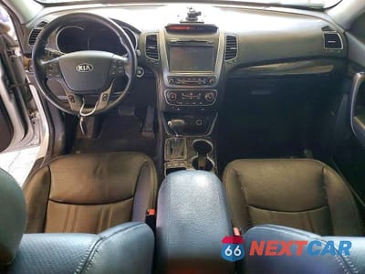 Zdjęcie 8 z 13 samochodu: 2015 KIA SORENTO EX VIN:5XYKU4A79FG595224 - miniatura