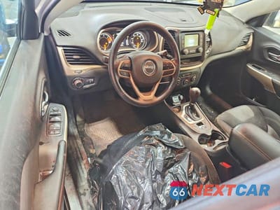 Zdjęcie 8 z 13 samochodu: 2017 JEEP CHEROKEE SPORT VIN:1C4PJLABXHW669205 - miniatura