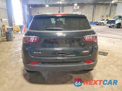 Zdjęcie 6 z 14 samochodu: 2024 JEEP COMPASS LATITUDE LUX VIN:3C4NJDFN2RT130097 - miniatura