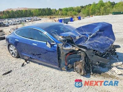 Czwarte zdjęcie samochodu z boku: 2020 TESLA MODEL S VIN:5YJSA1E23LF411131 - miniatura