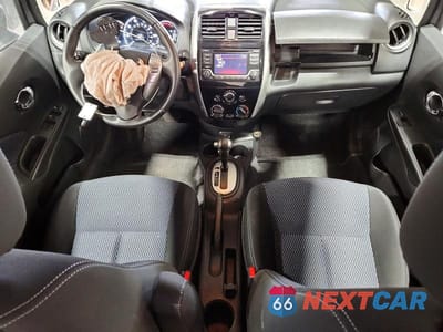 Zdjęcie 8 z 13 samochodu: 2018 NISSAN VERSA NOTE SV VIN:3N1CE2CP4JL359510 - miniatura