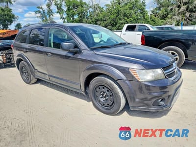 Czwarte zdjęcie samochodu z boku: 2019 DODGE JOURNEY SE VIN:3C4PDCBB1KT869683 - miniatura