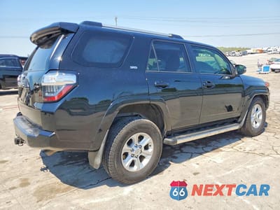 Trzecie zdjęcie samochodu z tyłu: 2019 TOYOTA 4RUNNER SR5 PREMIUM VIN:JTEZU5JR4K5211855 - miniatura