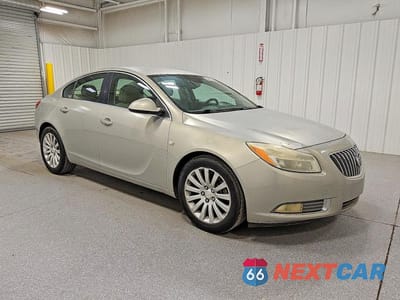 Czwarte zdjęcie samochodu z boku: 2011 BUICK REGAL CXL VIN:W04GV5EV6B1103268 - miniatura