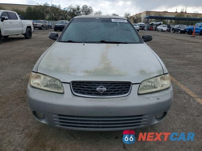 Piąte zdjęcie samochodu w środku: 2002 NISSAN SENTRA GXE VIN:3N1CB51A82L556285 - miniatura