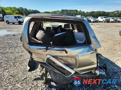 Zdjęcie 6 z 12 samochodu: 2002 TOYOTA 4RUNNER LIMITED VIN:JT3HN87R629073349 - miniatura
