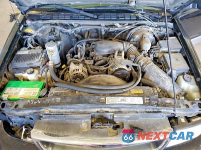 Zdjęcie 11 z 12 samochodu: 2000 GMC JIMMY / ENVOY VIN:1GKDT13W3Y2226648 - miniatura