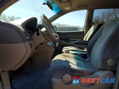 Zdjęcie 7 z 12 samochodu: 2004 TOYOTA SIENNA LE 8 PASSENGER VIN:5TDZA23C74S167139 - miniatura