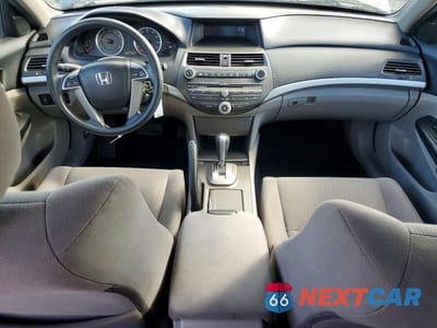 Zdjęcie 8 z 12 samochodu: 2011 HONDA ACCORD LX VIN:1HGCP2F30BA130610 - miniatura
