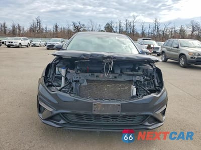 Piąte zdjęcie samochodu w środku: 2019 KIA OPTIMA LX VIN:5XXGT4L32KG325365 - miniatura