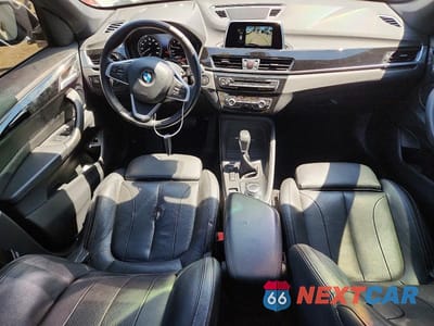 Zdjęcie 8 z 13 samochodu: 2018 BMW X1 XDRIVE28I VIN:WBXHT3C3XJ5L30804 - miniatura