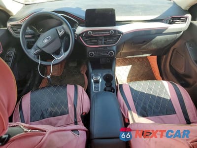 Zdjęcie 8 z 13 samochodu: 2020 FORD ESCAPE SE VIN:1FMCU9G65LUC02812 - miniatura