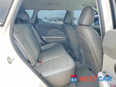 Zdjęcie 10 z 12 samochodu: 2017 KIA SOUL EV + VIN:KNDJX3AE4H7018662 - miniatura