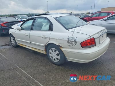 Drugie zdjęcie samochodu z przodu: 2004 HYUNDAI SONATA GL VIN:KMHWF25S04A980887 - miniatura