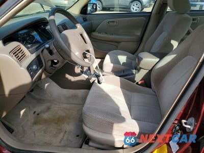 Zdjęcie 7 z 11 samochodu: 2000 TOYOTA CAMRY LE VIN:JT2BG28K2Y0421583 - miniatura