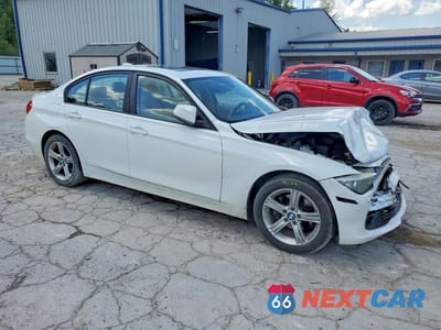 Czwarte zdjęcie samochodu z boku: 2015 BMW 328 XI VIN:WBA3B3G52FNR89034 - miniatura