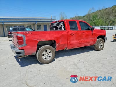 Trzecie zdjęcie samochodu z tyłu: 2018 CHEVROLET SILVERADO K1500 LT VIN:1GCVKREC9JZ313536 - miniatura