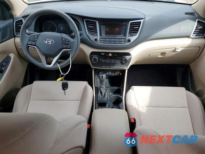 Zdjęcie 8 z 13 samochodu: 2018 HYUNDAI TUCSON SE VIN:KM8J23A43JU775027 - miniatura