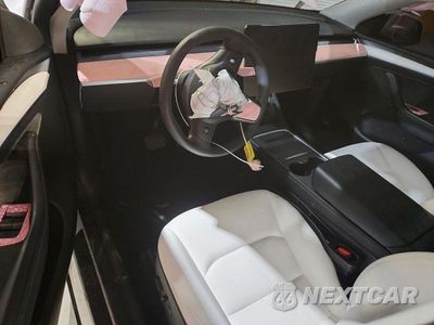 Zdjęcie 8 z 13 samochodu: 2023 TESLA MODEL Y VIN:7SAYGAEE1PF976683 - miniatura