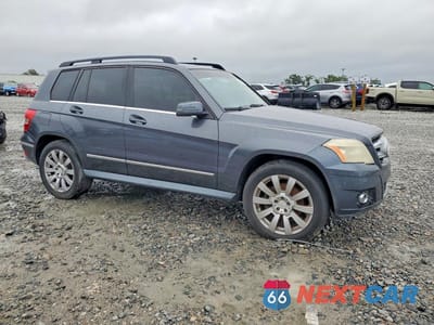 Czwarte zdjęcie samochodu z boku: 2010 MERCEDES-BENZ GLK 350 VIN:WDCGG5GB1AF339048 - miniatura