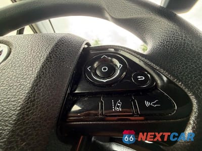 Zdjęcie 12 z 14 samochodu: 2019 TOYOTA PRIUS LE VIN:JTDKARFU5K3069420 - miniatura