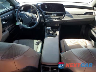 Zdjęcie 8 z 12 samochodu: 2023 LEXUS ES 300H BASE VIN:58ADA1C1XPU030526 - miniatura