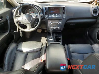Zdjęcie 8 z 12 samochodu: 2014 NISSAN MAXIMA 3.5 S VIN:1N4AA5AP2EC495355 - miniatura