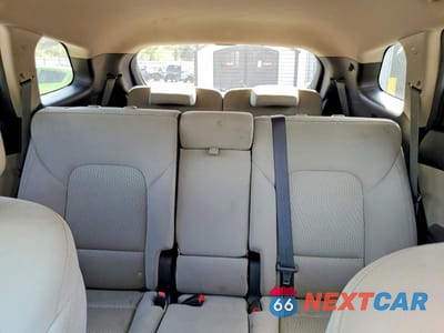 Zdjęcie 10 z 13 samochodu: 2016 HYUNDAI SANTA FE SE VIN:KM8SMDHF1GU154244 - miniatura