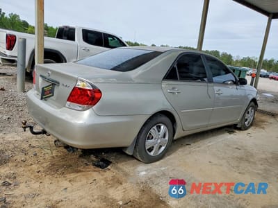 Trzecie zdjęcie samochodu z tyłu: 2006 TOYOTA CAMRY STANDARD VIN:4T1BE32K26U738843 - miniatura