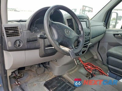 Zdjęcie 8 z 13 samochodu: 2018 MERCEDES-BENZ SPRINTER 2500 VIN:WD3PE7CD3JP622442 - miniatura