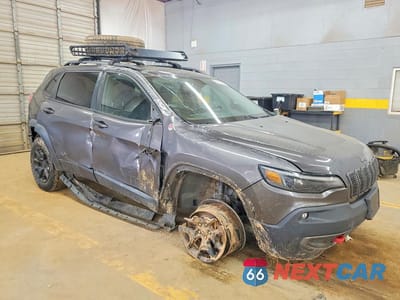 Czwarte zdjęcie samochodu z boku: 2020 JEEP CHEROKEE TRAILHAWK VIN:1C4PJMBX5LD582638 - miniatura