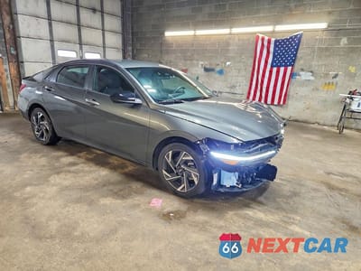 Czwarte zdjęcie samochodu z boku: 2025 HYUNDAI ELANTRA VIN:KMHLM4DG3SU074021 - miniatura