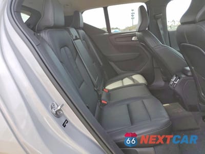 Zdjęcie 11 z 13 samochodu: 2023 VOLVO XC40 CORE VIN:YV4L12UV2P2109728 - miniatura