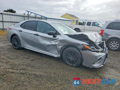 Czwarte zdjęcie samochodu z boku: 2020 TOYOTA CAMRY SE NIGHTSHADE VIN:4T1G11AK6LU340375 - miniatura