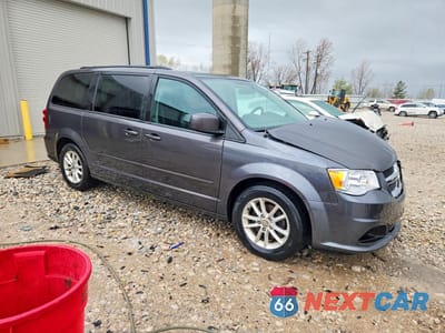 Czwarte zdjęcie samochodu z boku: 2016 DODGE GRAND CARAVAN SXT VIN:2C4RDGCG1GR180957 - miniatura