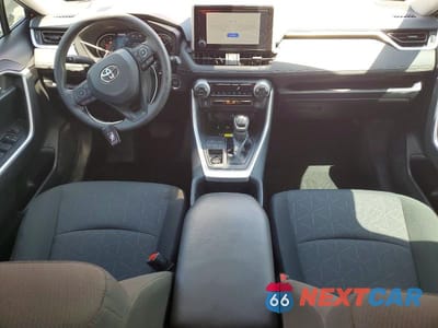 Zdjęcie 8 z 13 samochodu: 2025 TOYOTA RAV4 XLE VIN:2T3W1RFV0SW368580 - miniatura