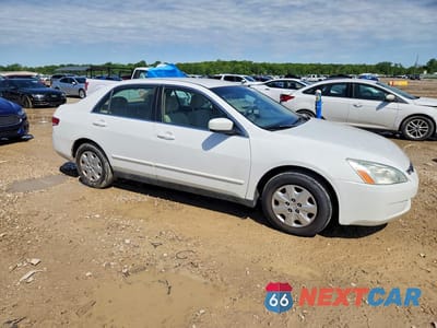 Czwarte zdjęcie samochodu z boku: 2003 HONDA ACCORD LX VIN:1HGCM56383A144296 - miniatura