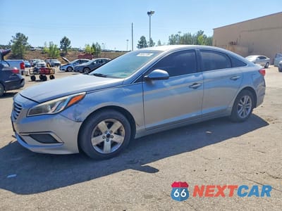 2017 HYUNDAI SONATA SE 5NPE24AFXHH506301 - główne zdjęcie licytacji z USA - miniatura