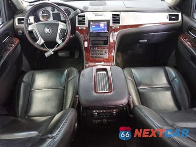 Zdjęcie 8 z 13 samochodu: 2013 CADILLAC ESCALADE ESV VIN:1GYS4GEF7DR188093 - miniatura