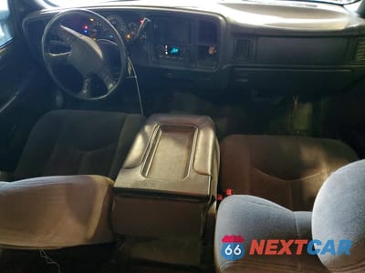 Zdjęcie 8 z 12 samochodu: 2005 CHEVROLET SILVERADO K1500 VIN:2GCEK13T151200439 - miniatura