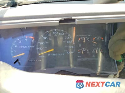 Zdjęcie 9 z 12 samochodu: 1997 CHEVROLET TAHOE K1500 VIN:3GNEK18R0VG131707 - miniatura